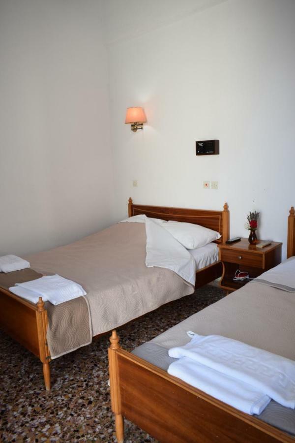 Oceanis Hotel Тірос Екстер'єр фото