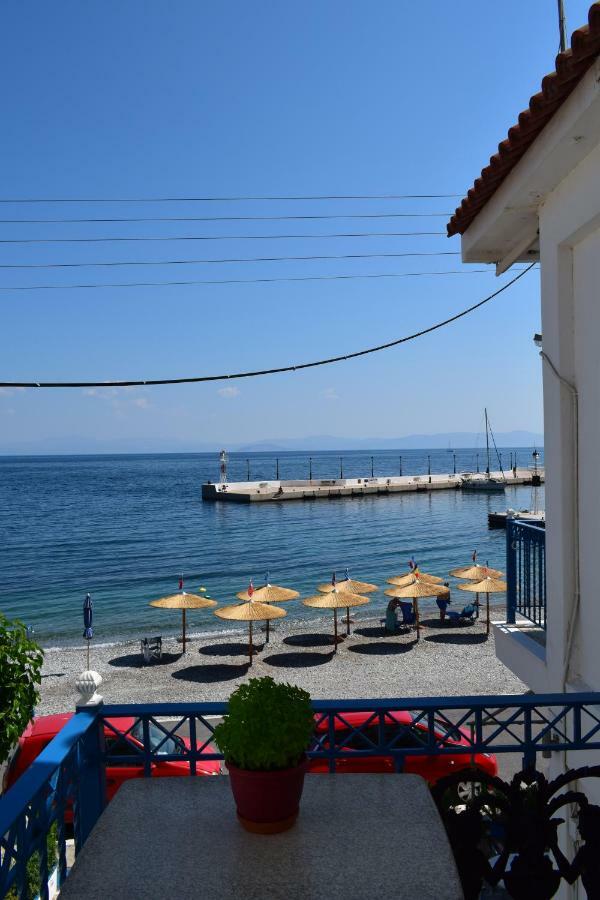 Oceanis Hotel Тірос Екстер'єр фото